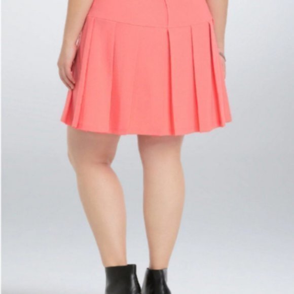 Torrid Peach Pleated Crepe Skater Skirt 0X - Picture 8 of 8
